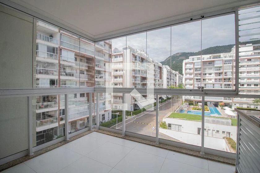 Apartment, 92 m², with a glass-enclosed balcony — photo 9