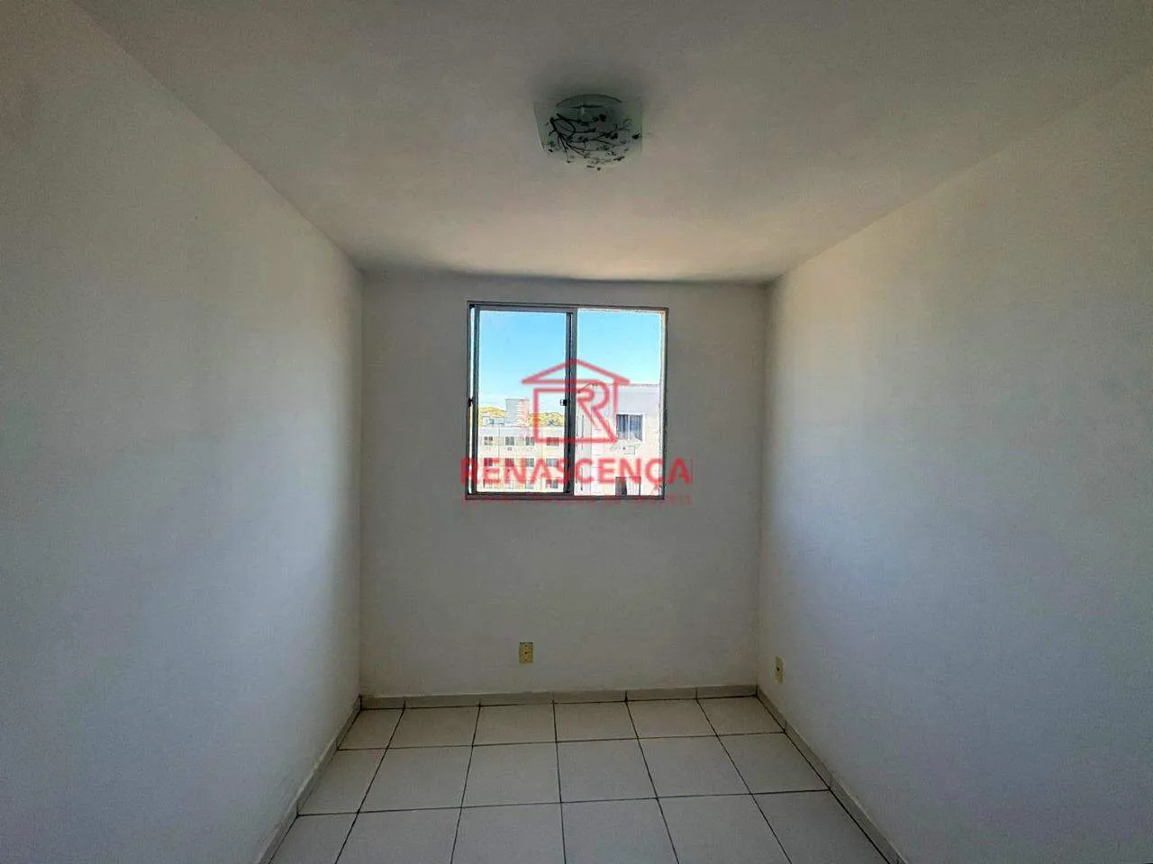 Unfurnished apartment with 2 bedrooms and pool — photo 7