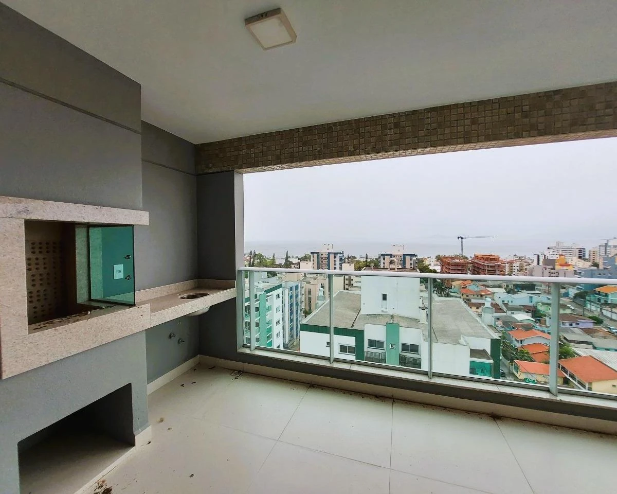 3-bedroom apartment with a water view in Florianópolis — photo 3