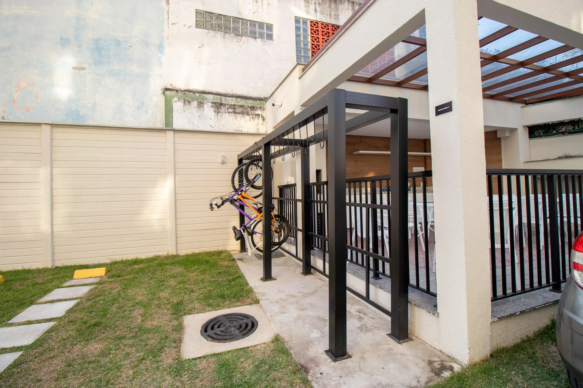 Rental apartment with 2 bedrooms, balcony and private garden — photo 24