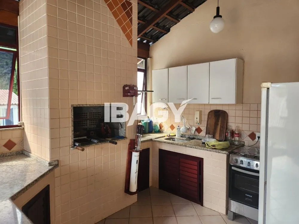 Rental house with 4 bedrooms and 2 en-suites — photo 6