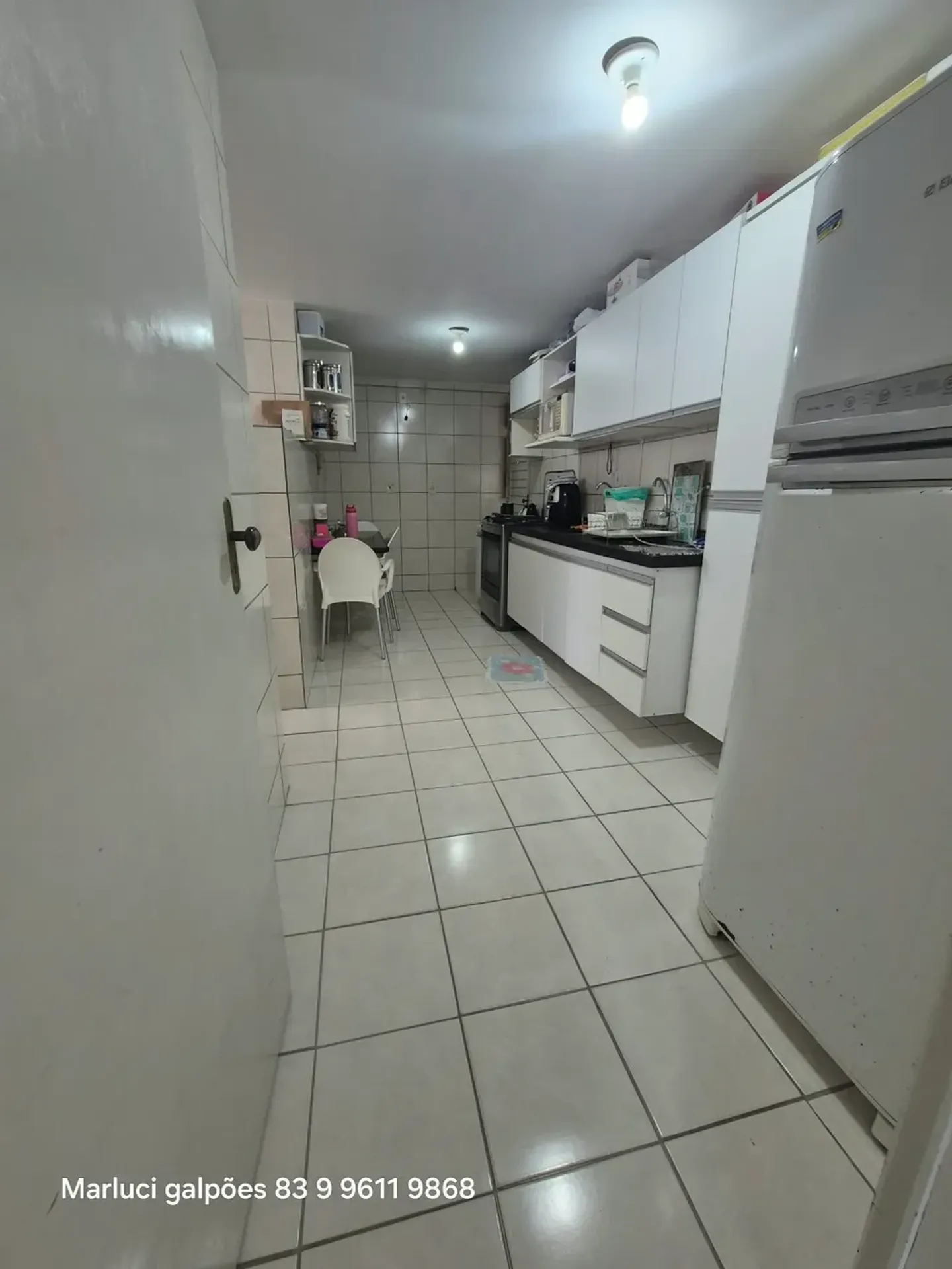 3-bedroom apartment with a washing machine — photo 2