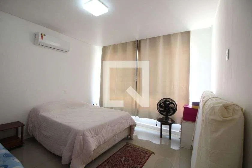 Condominium house with 4 bedrooms and 329 m² — photo 12