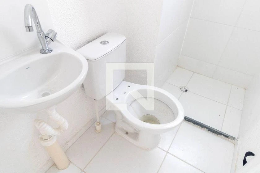 Apartamento sem mobília com 2 quartos e 1 banheiro — photo 16