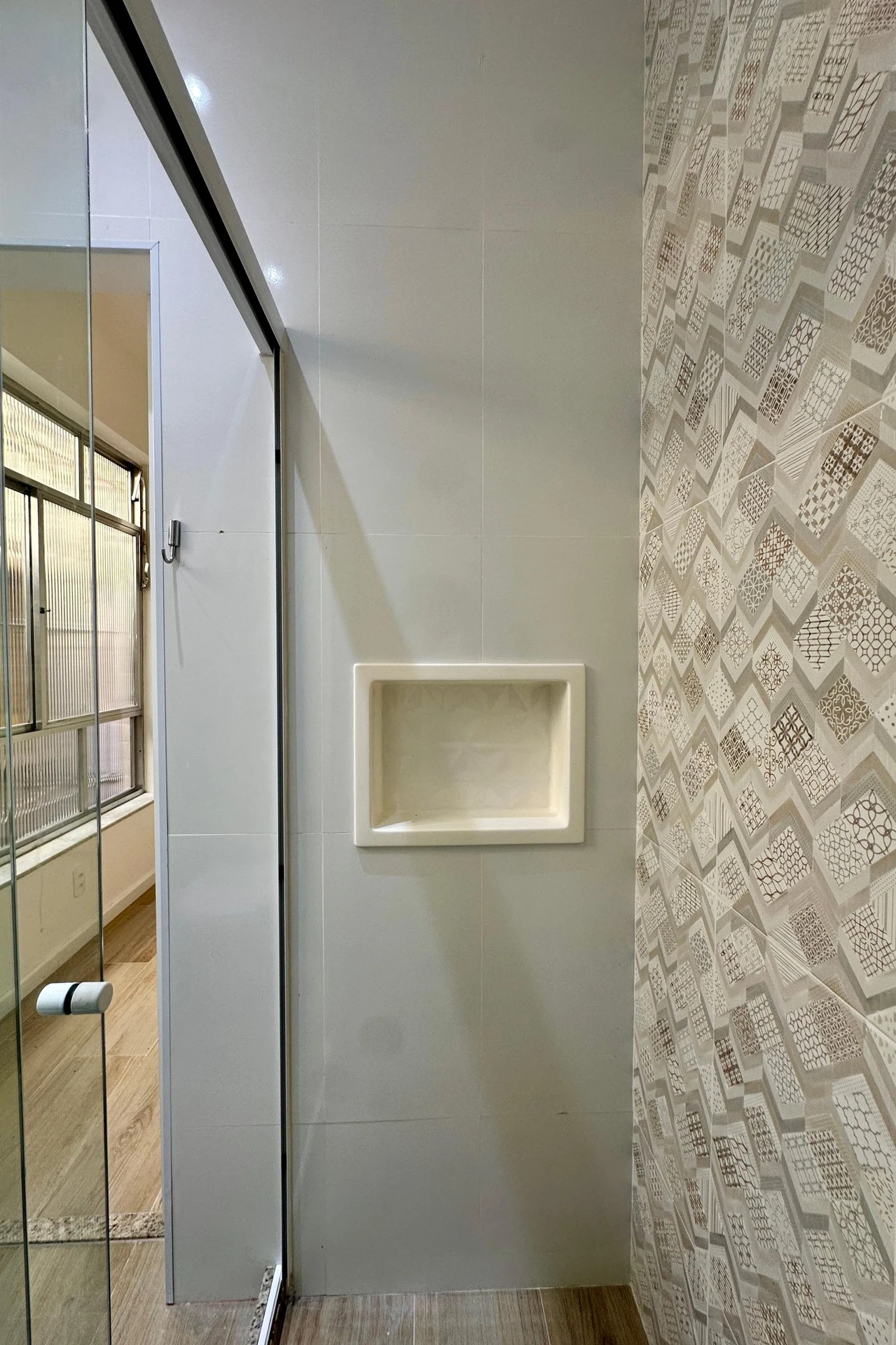 2-bedroom rental apartment with 1 total bathroom — photo 10