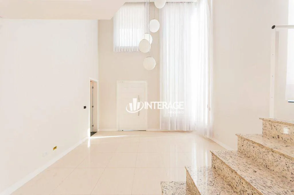 House with 3 bedrooms and a private garden — photo 3