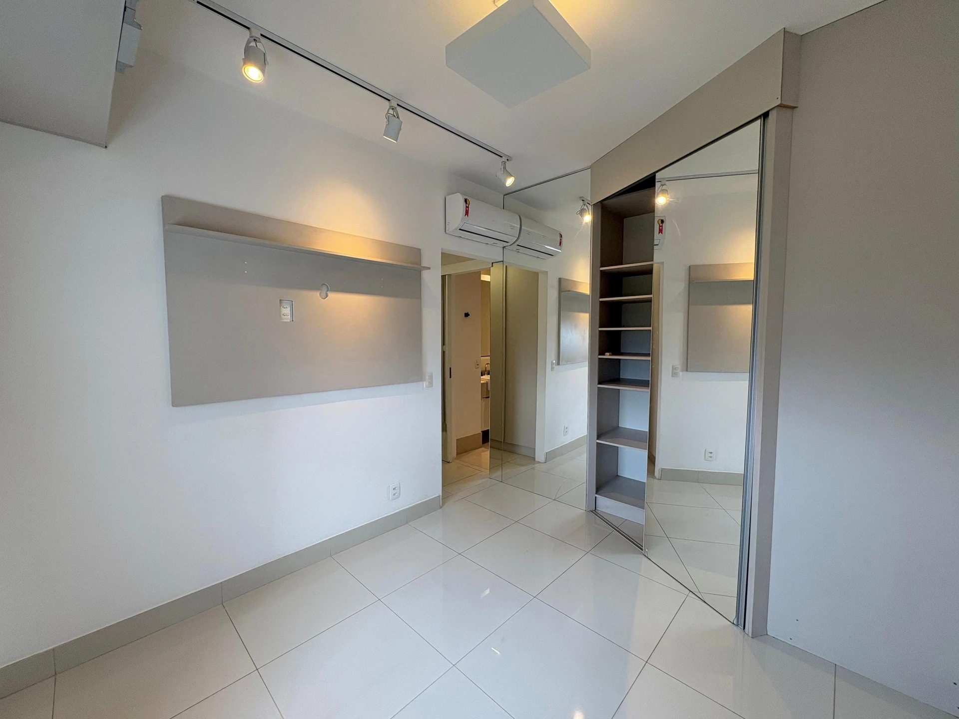 Apartment, 151 m², with a water view — photo 51