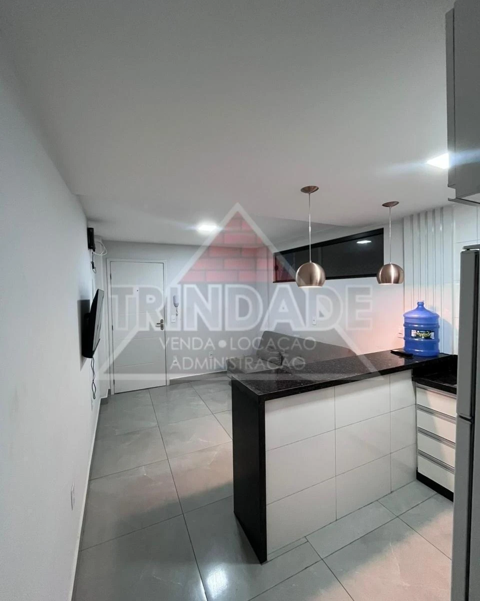 One-bedroom apartment with a washing machine