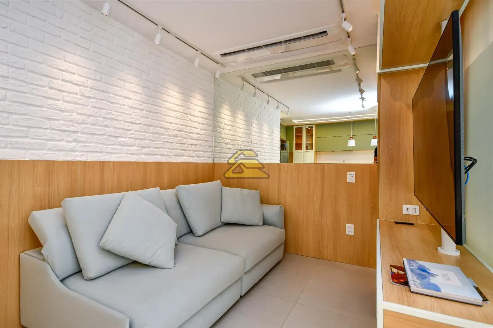 Furnished apartment with 2 suites and 3 bathrooms — photo 7