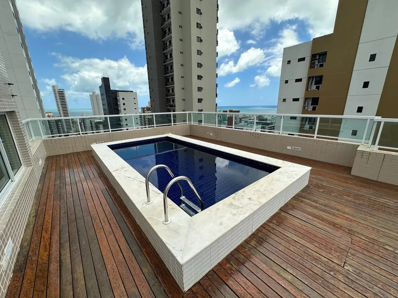 2-bedroom apartment with a washing machine in João Pessoa — photo 4