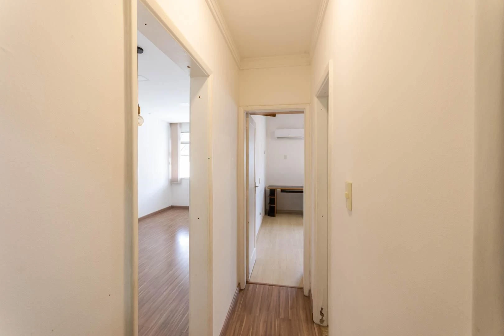 Home office in a 2-bedroom apartment, 90 m² — photo 23