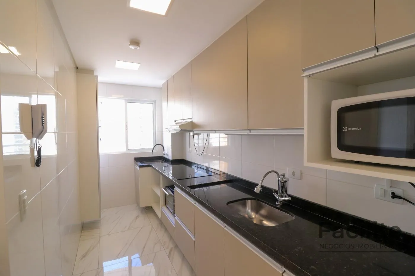 Furnished apartment, 57 m², with a washing machine — photo 34