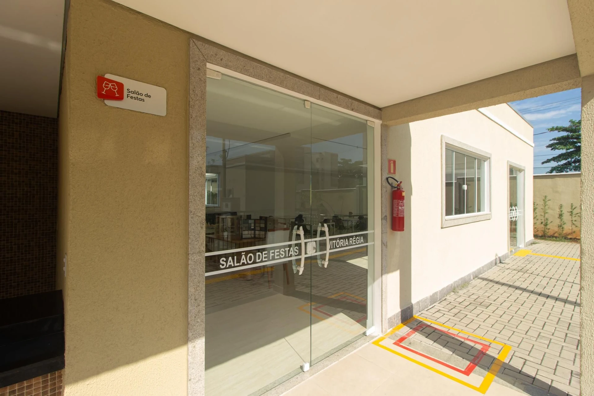2-bedroom apartment with a washing machine in Rio de Janeiro — photo 22