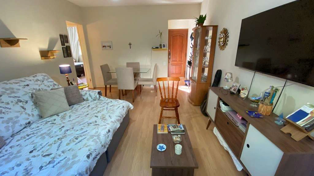 Apartamento de 3 quartos com fogão a gás e móveis — photo 15