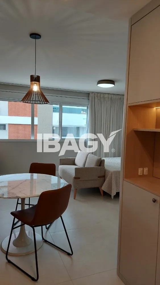 Studio amueblado de 40 m² con cocina integrada — photo 21