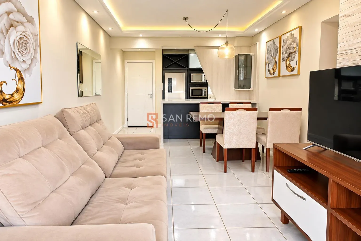 Mountain view in a 2-bedroom apartment, 65 m² — photo 3