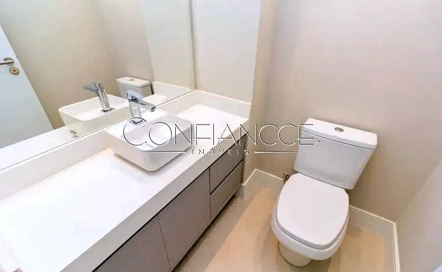 Apartment with 4 bedrooms and 2 en-suite suites — photo 40