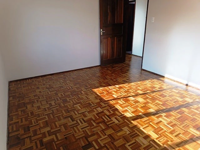 Ground-floor apartment with 3 bedrooms and 1 bathroom — photo 16