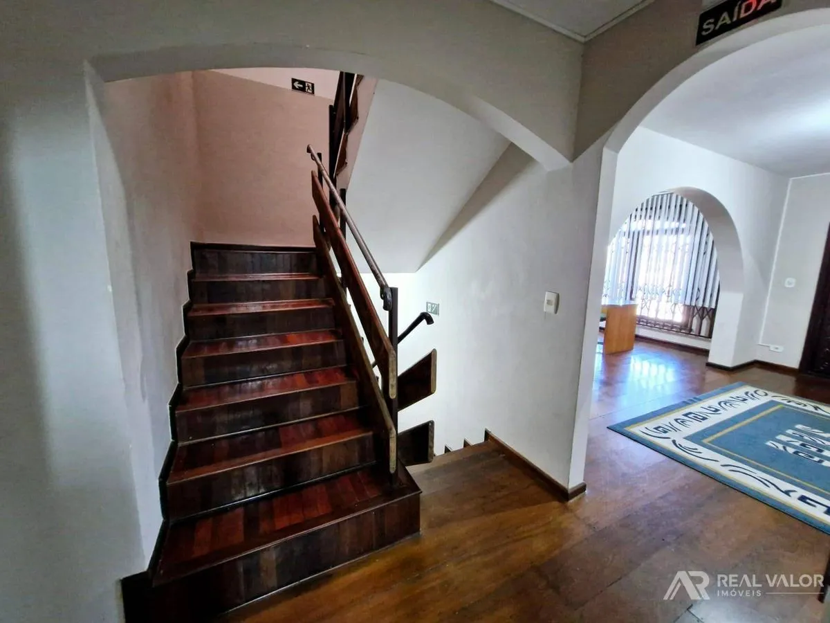 Furnished house with 8 bedrooms and 510 m² — photo 26