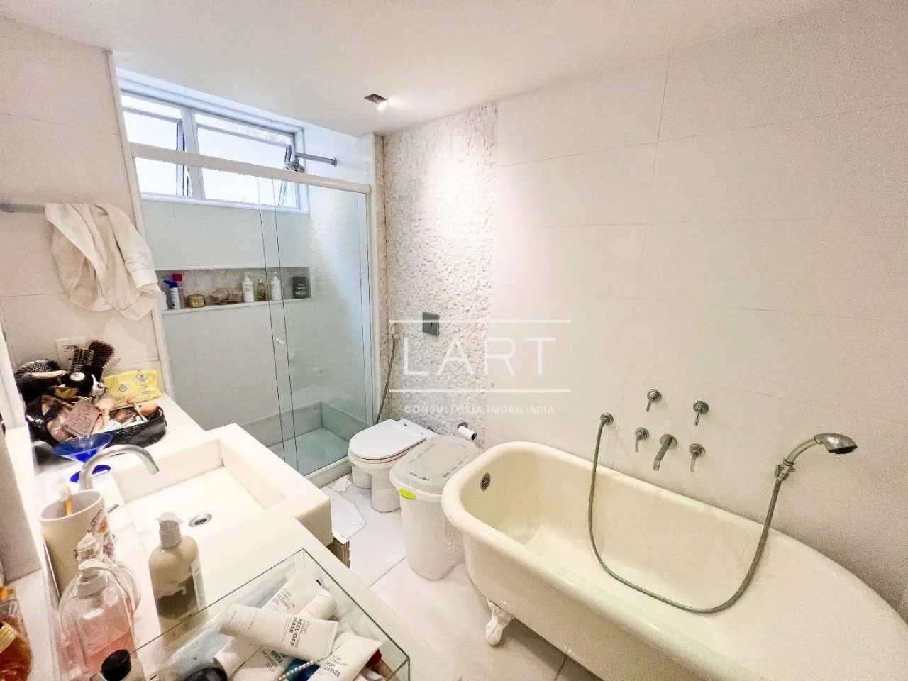 3-bedroom apartment with balcony and open-plan kitchen — photo 16