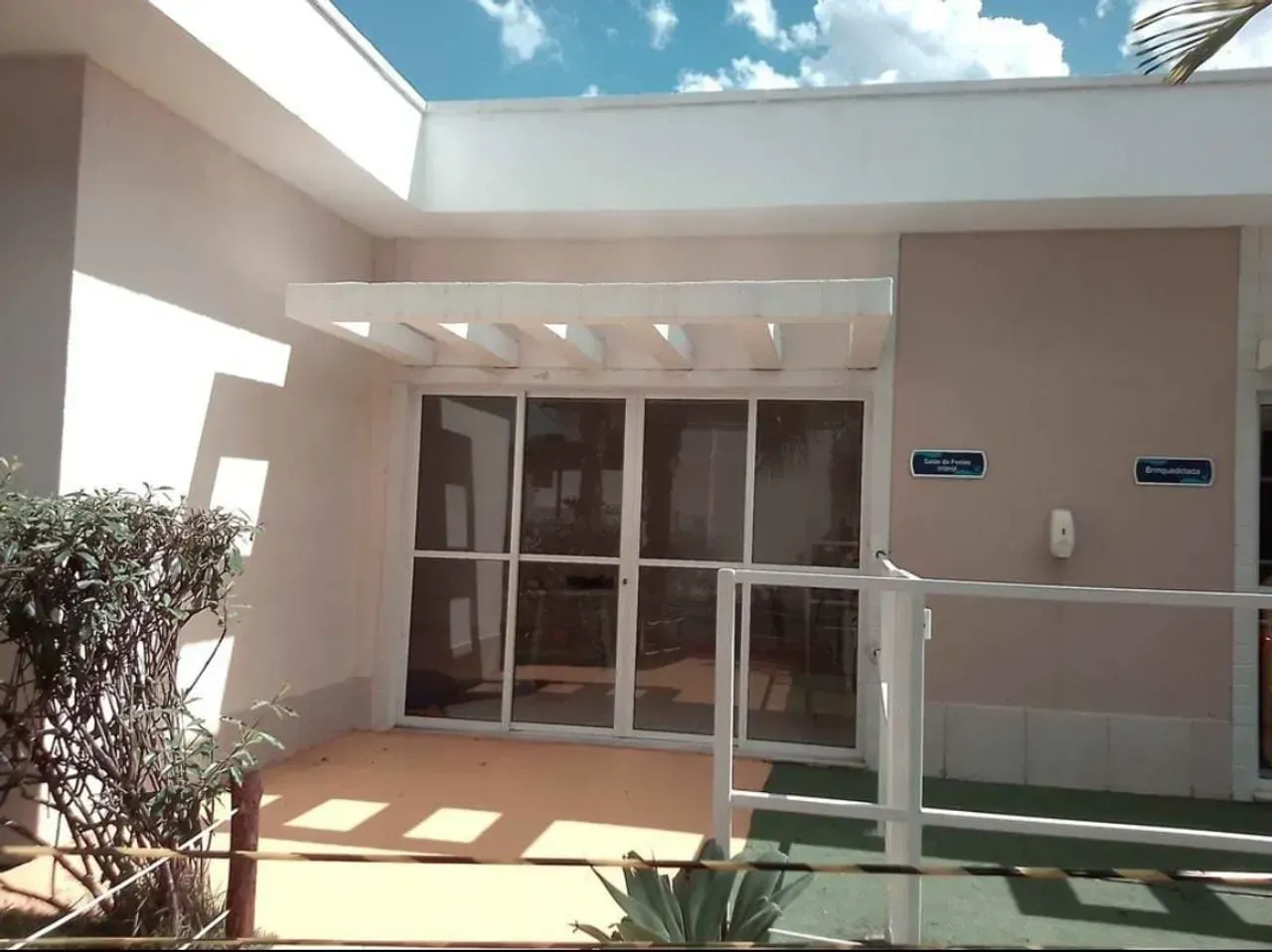 Unfurnished duplex house with 2 bedrooms and 2 bathrooms — photo 11