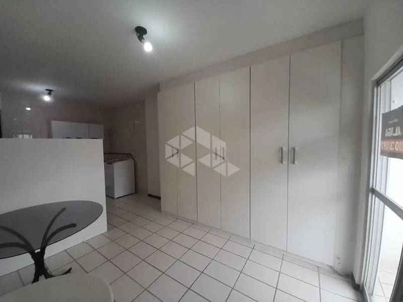 Студия 30 м² с рабочим местом и стиральной машиной — photo 14
