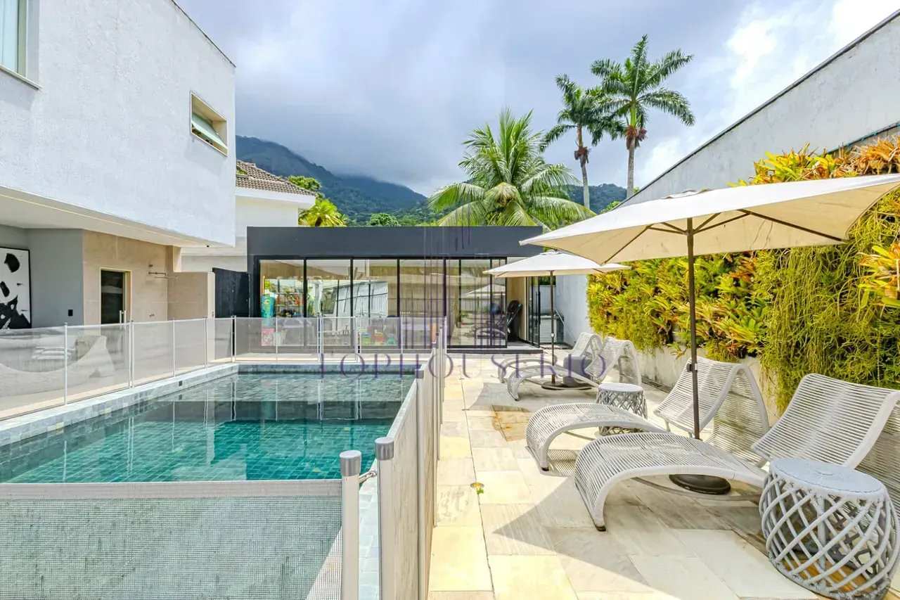 Casa com 4 quartos, 5 banheiros e vista para as montanhas — photo 4