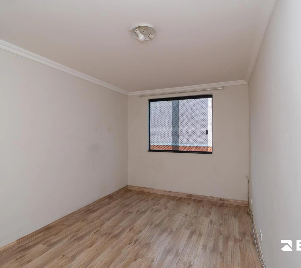 Balcony with a grill in a 3-bedroom house, 118 m² — photo 50