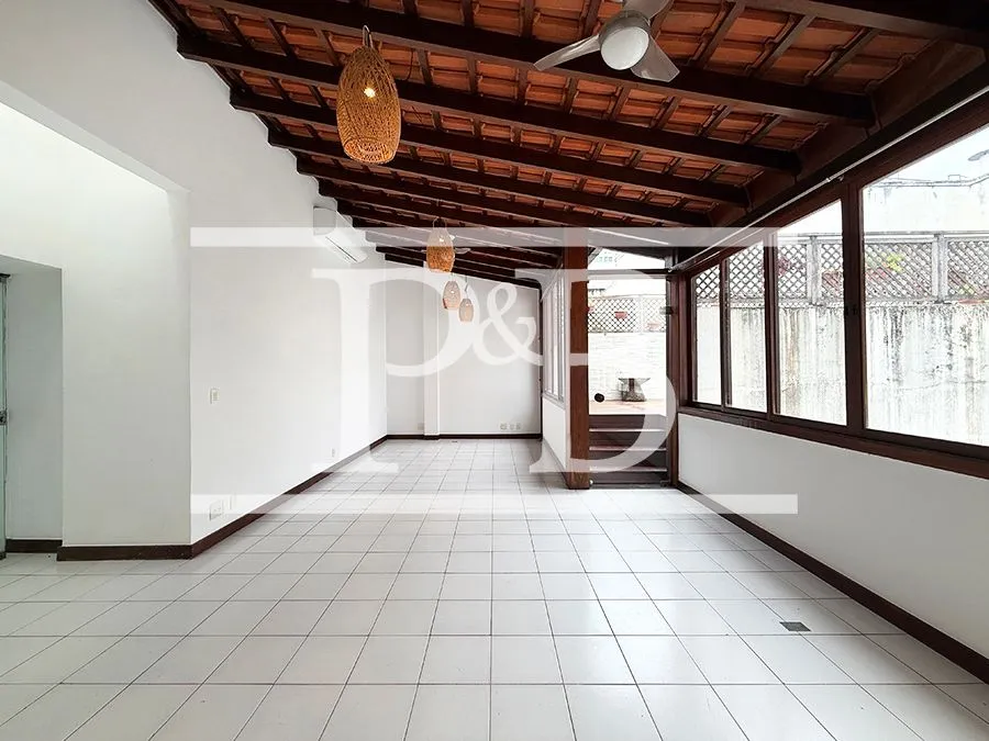 4-bedroom apartment with a walk-in closet in Rio de Janeiro — photo 15
