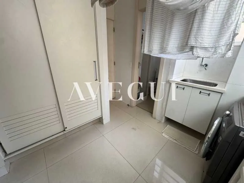 Furnished 173 m² apartment with 3 bedrooms and 4 bathrooms — photo 24