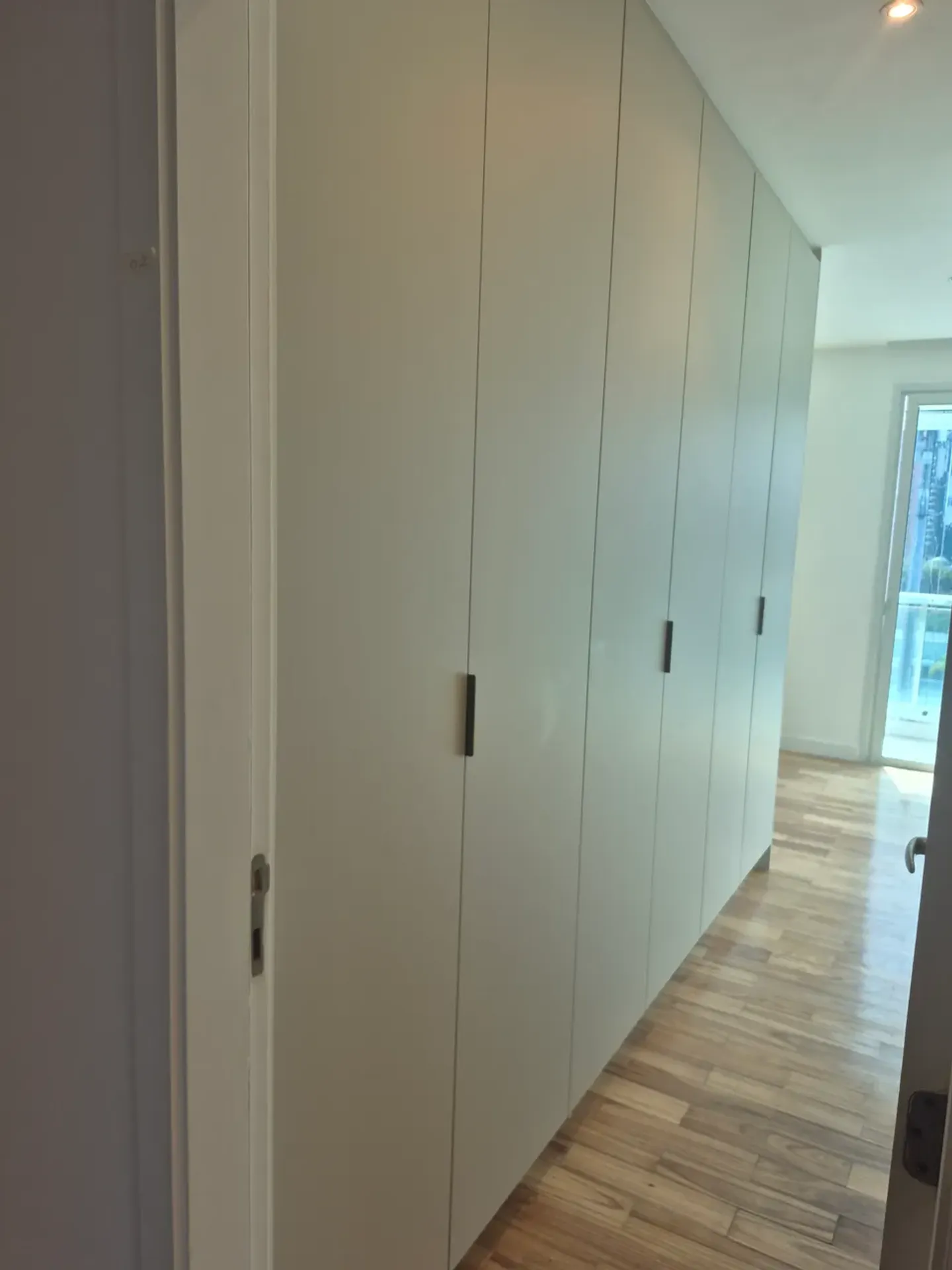 Furnished apartment with 5 bedrooms and shared pool area — photo 40