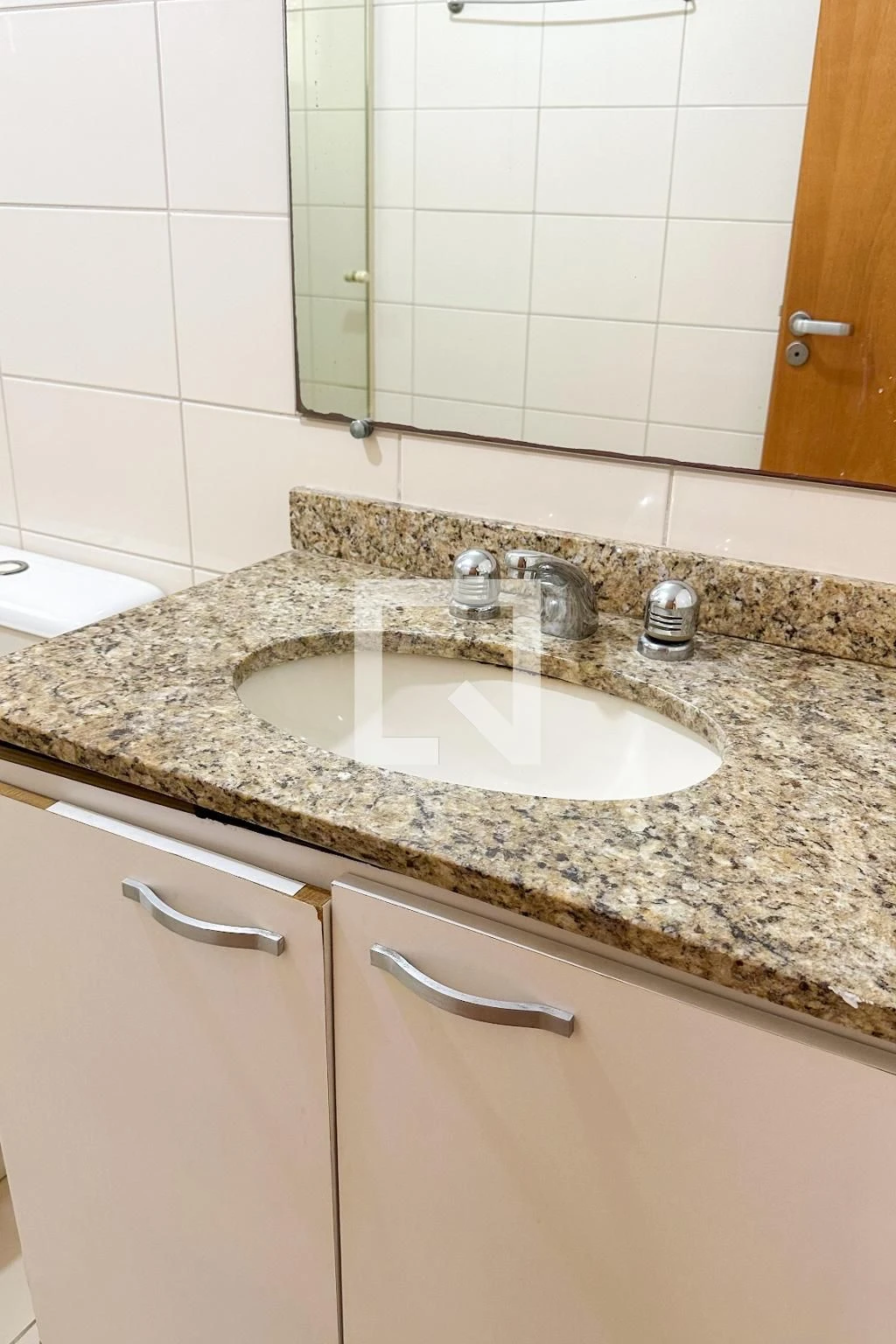 Mountain view in a 3-bedroom apartment, 87 m² — photo 25