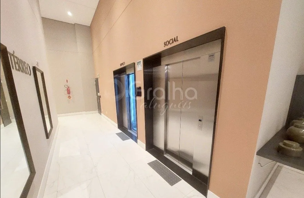 Меблированная студия с кухней открытой планировки, 73 м² — photo 29