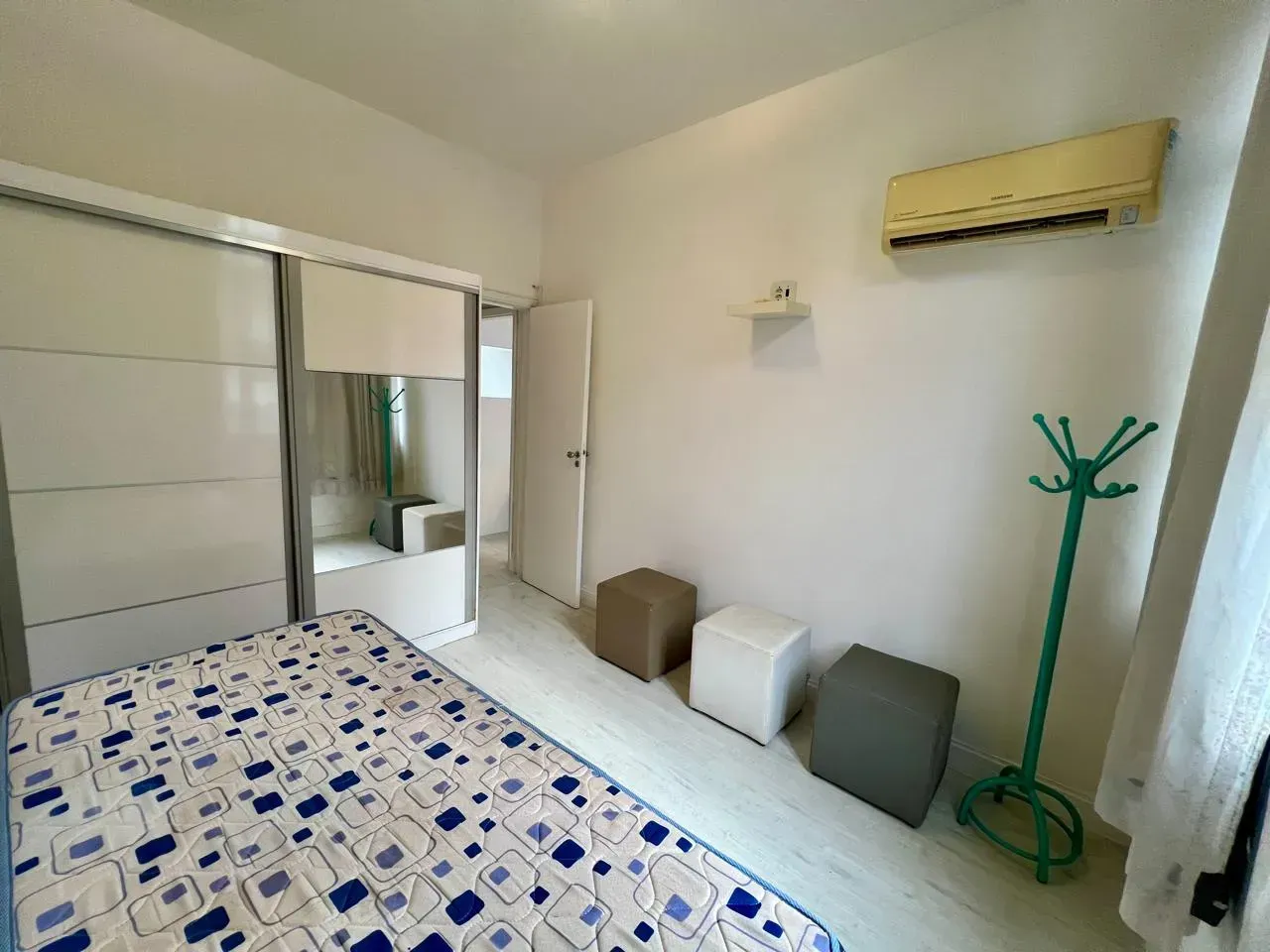 Furnished apartment with 2 bedrooms and 2 bathrooms — photo 11