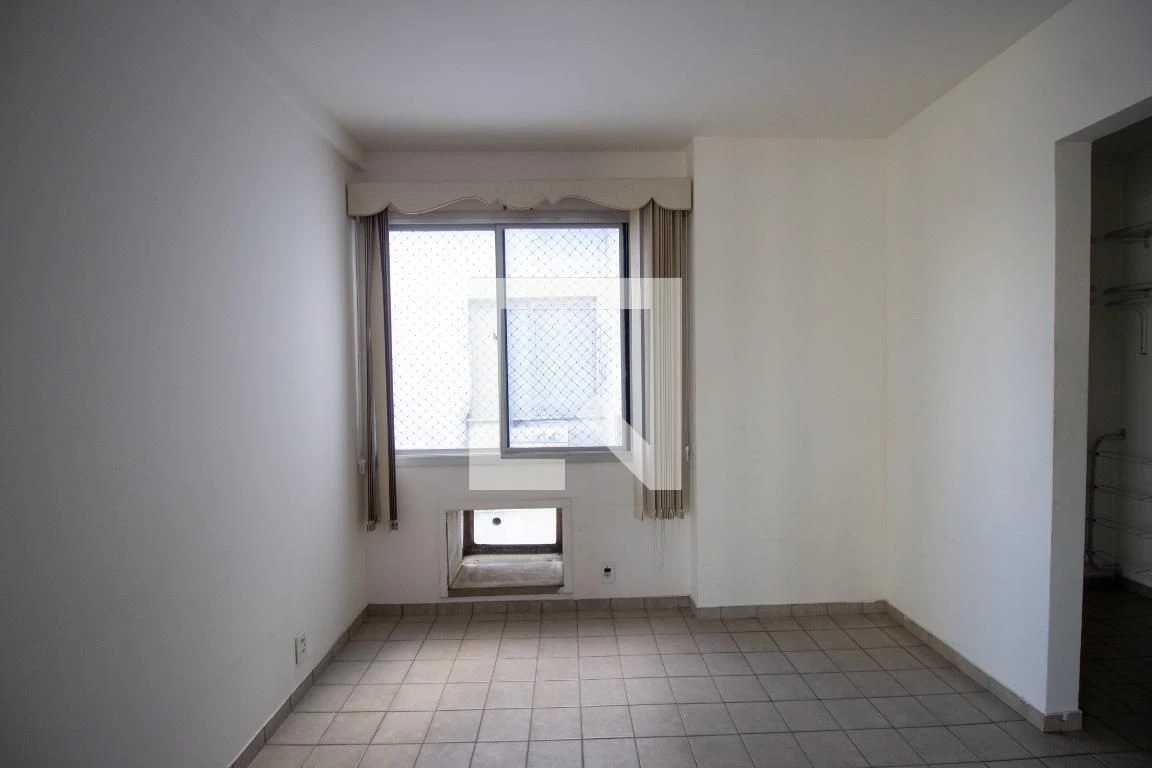 3-bedroom apartment with balcony and 2 parking spots — photo 31