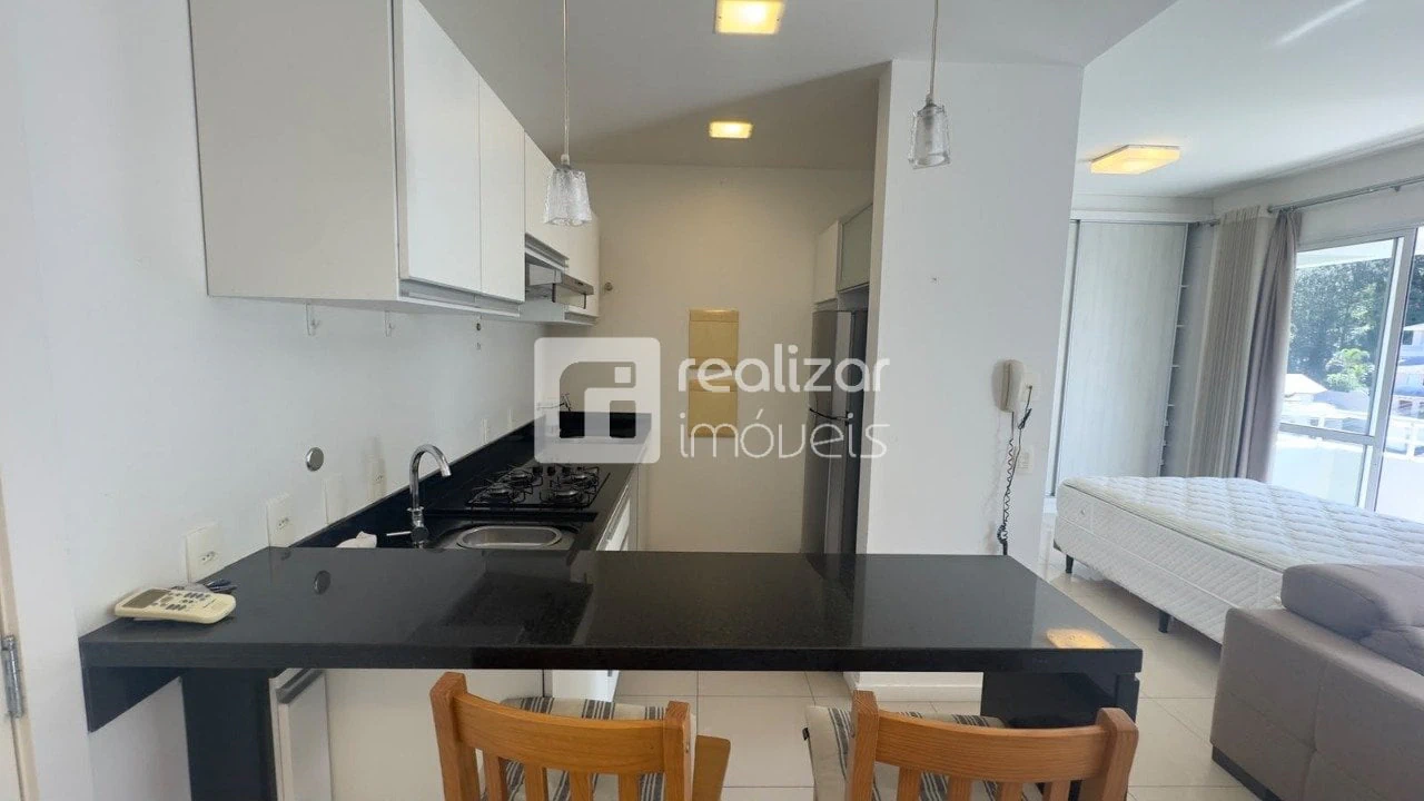 Apartamento amueblado de 56 m² con 1 dormitorio y balcón — photo 14