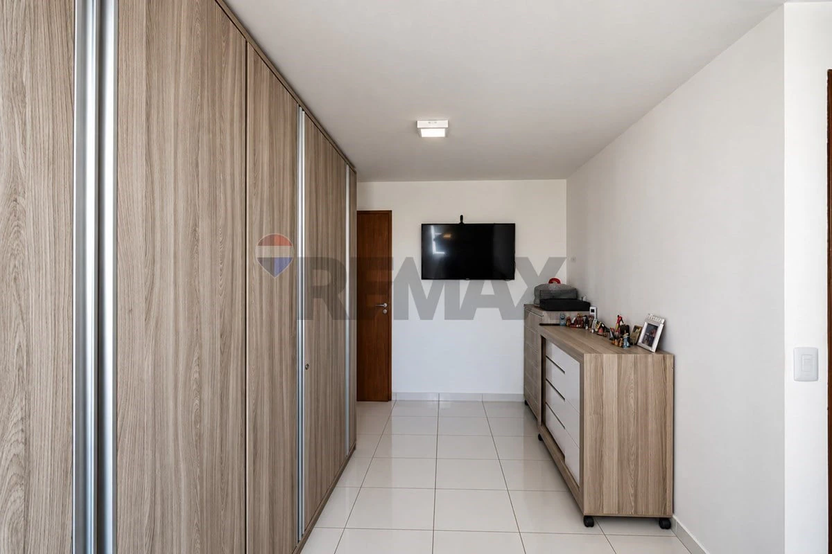 Furnished apartment, 97 m², with a private pool — photo 15
