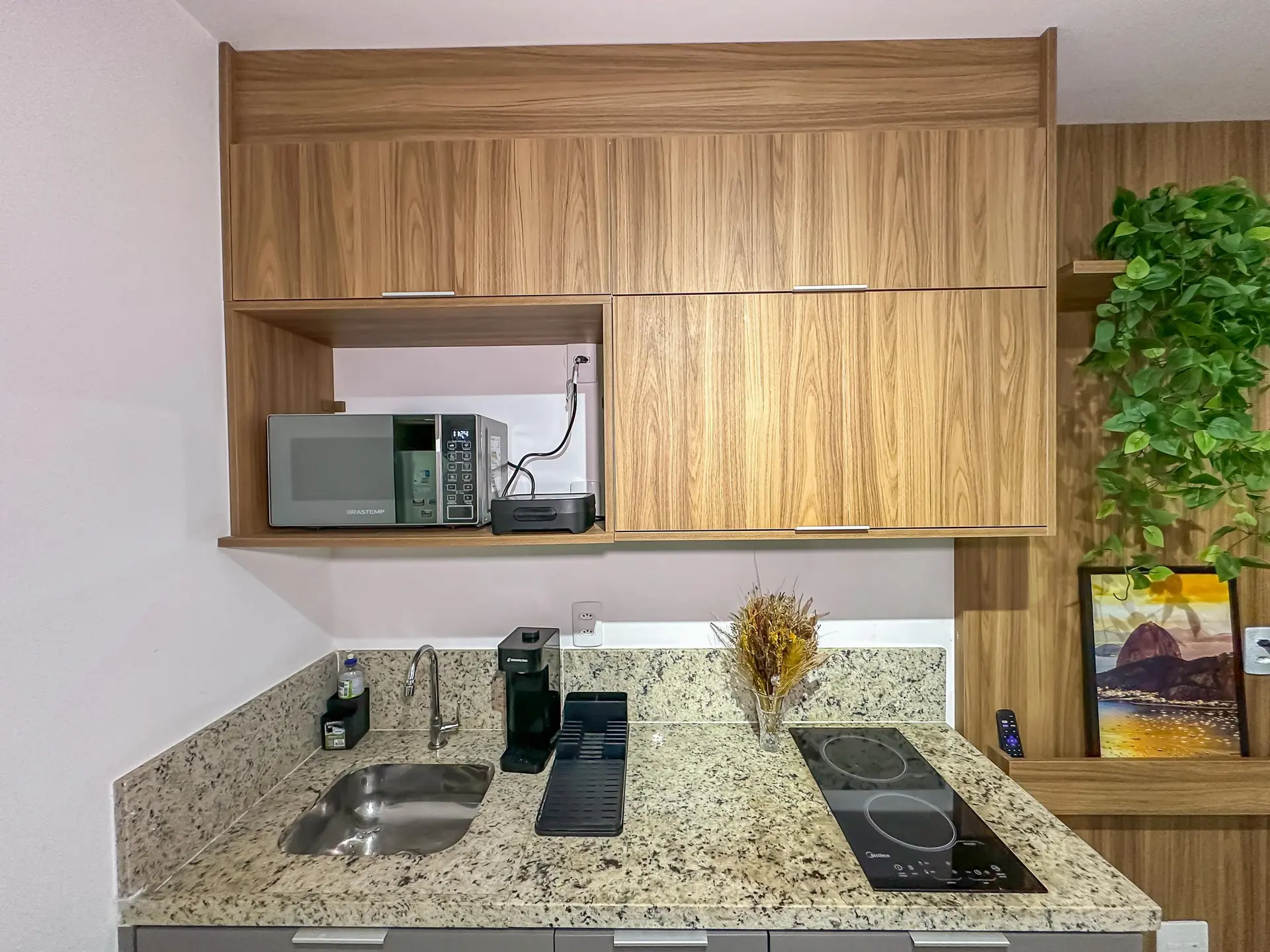 Furnished studio, 35 m², with a dishwasher — photo 2
