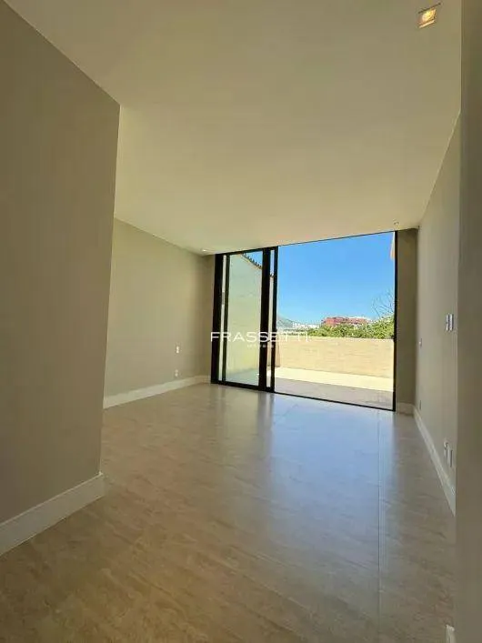 4 quartos e janelas do piso ao teto: apartamento de 460 m² — photo 21