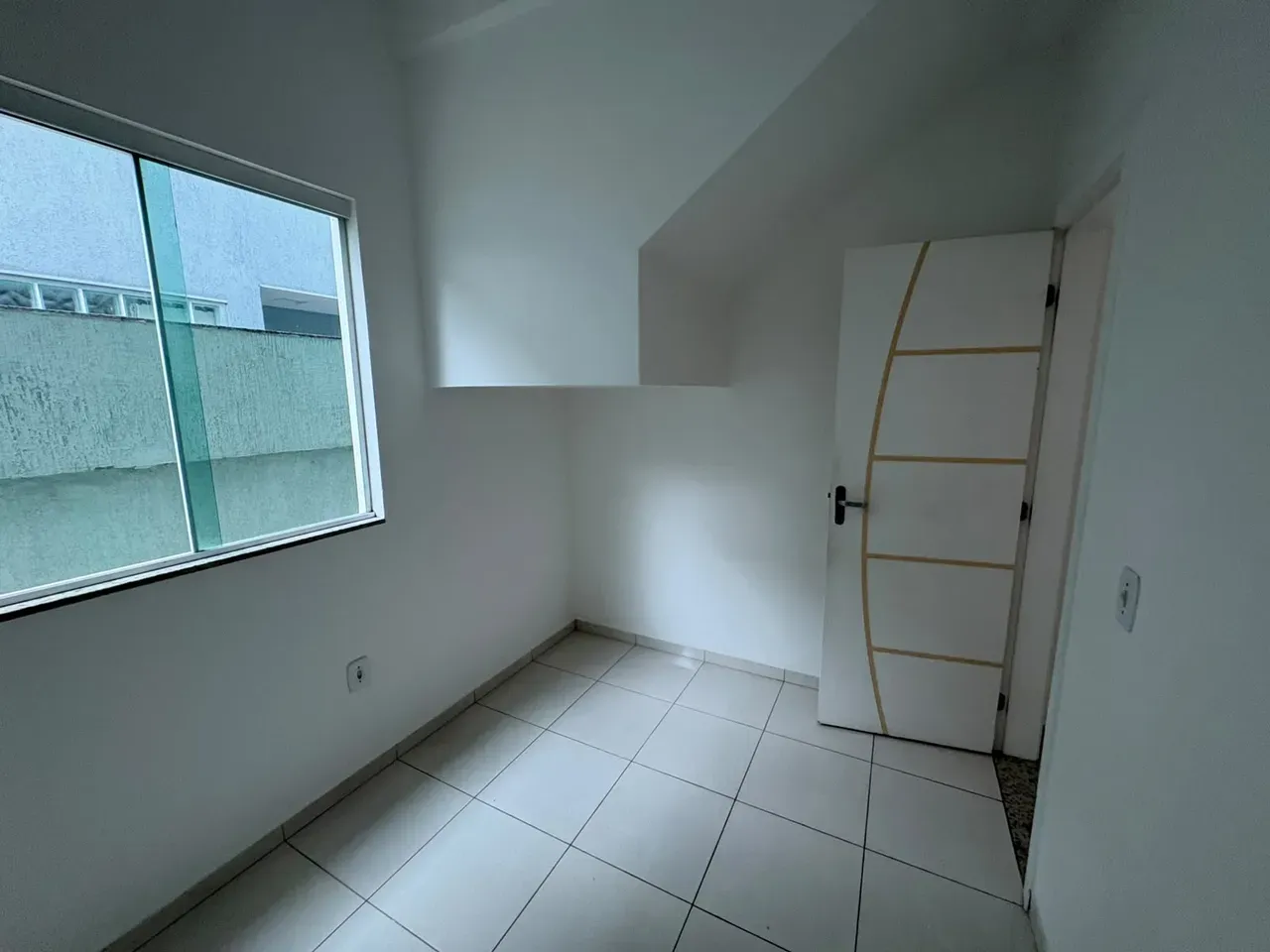 Casa de 4 quartos com espaço de home office — photo 17