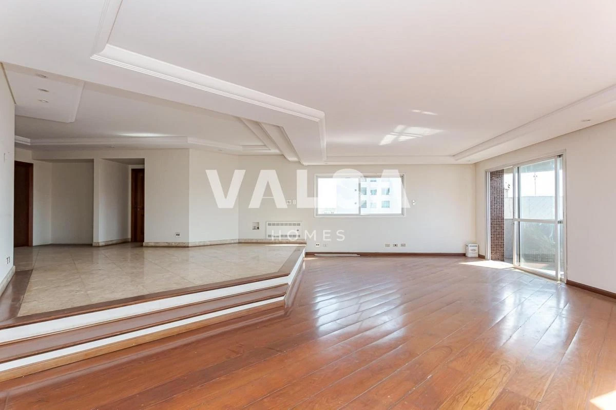 Ванна та 4 спальні: квартира 441 м² — photo 14