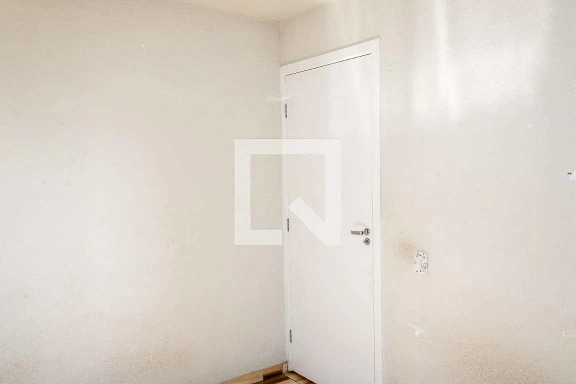 Apartamento com 2 quartos e área de lavanderia — photo 38