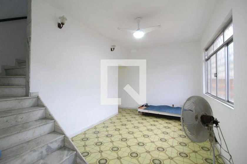 Невыгодированный дом 212 м²: 3 спальни и 1 с ванной — photo 7