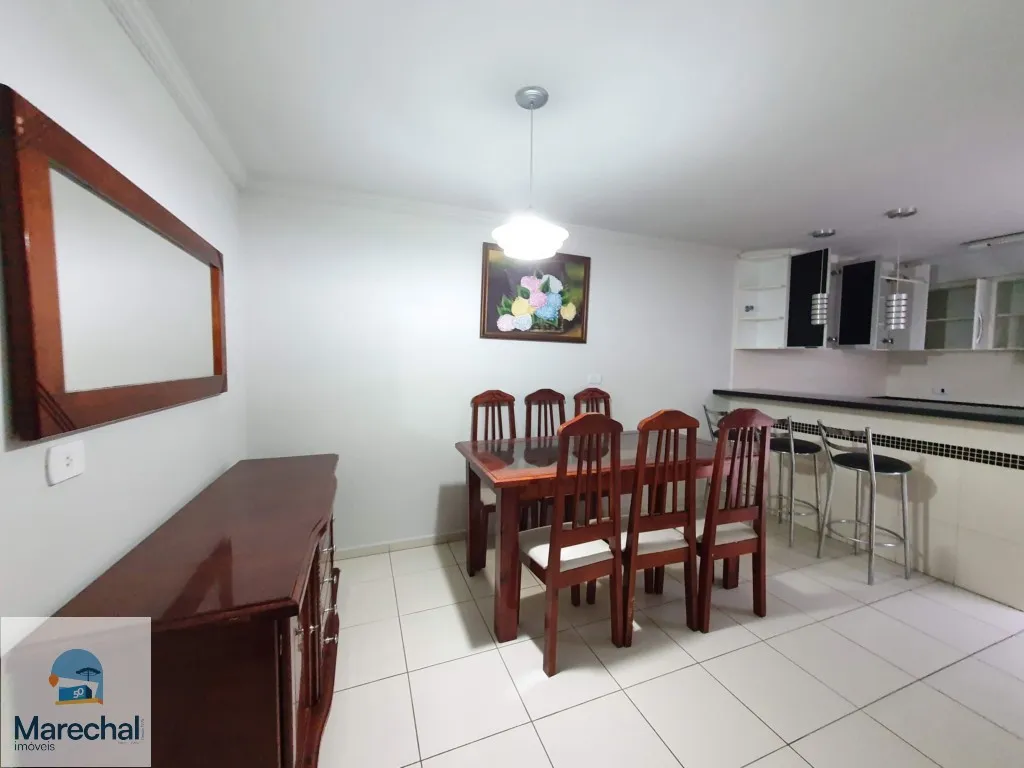 Condo townhouse with 3 bedrooms and a gas open-plan kitchen — photo 9