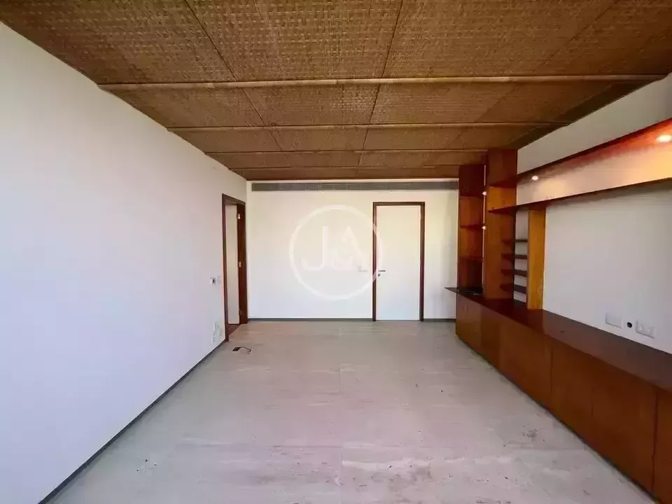 Water view in a 4-bedroom apartment, 838 m² — photo 30