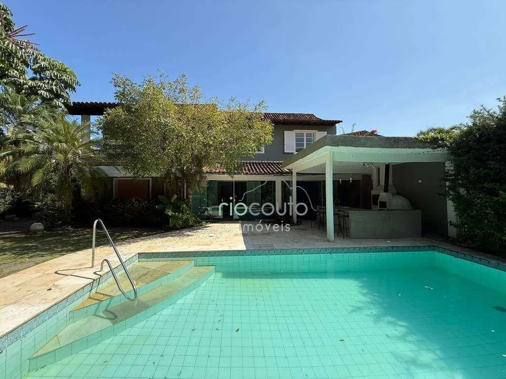 Casa com 5 quartos, 990 m² e 2 vagas, perto das janelas — photo 76