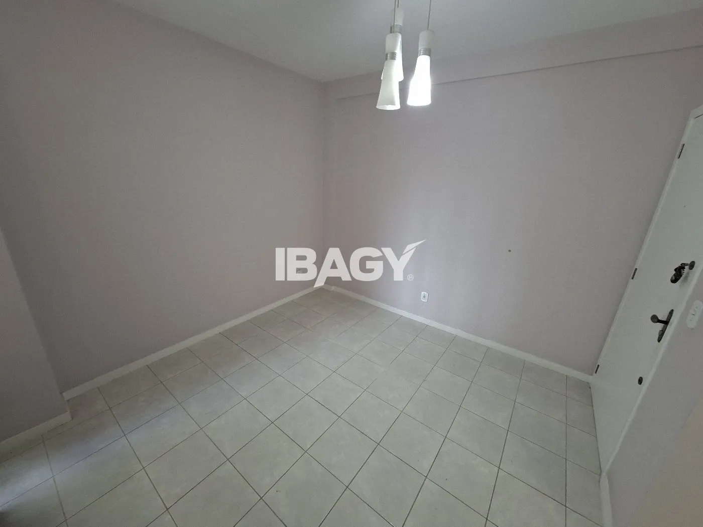 3-bedroom apartment with a home office — photo 17