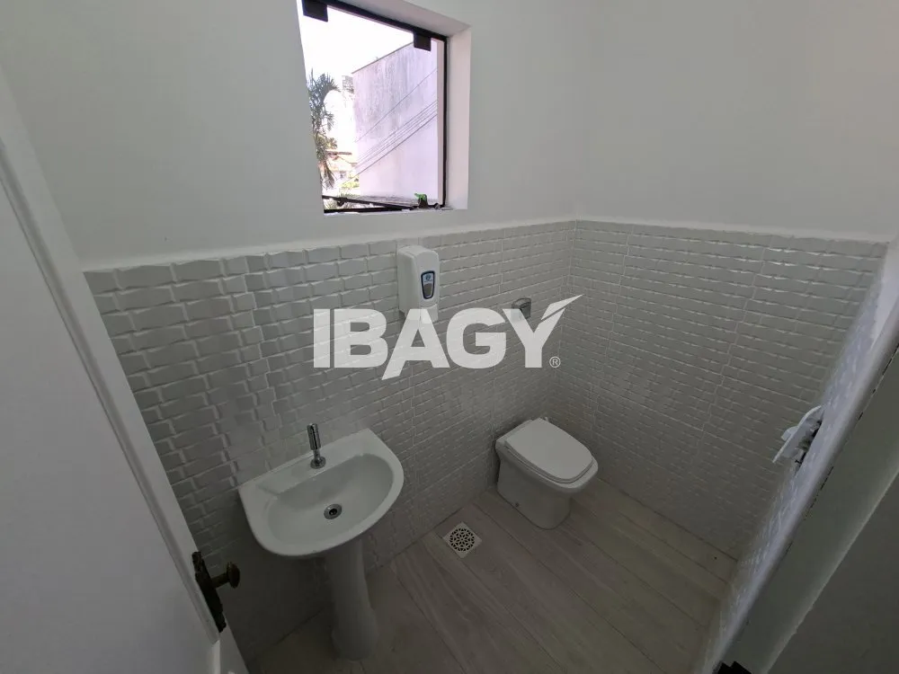 Furnished house with 5 bedrooms and gas kitchen — photo 20