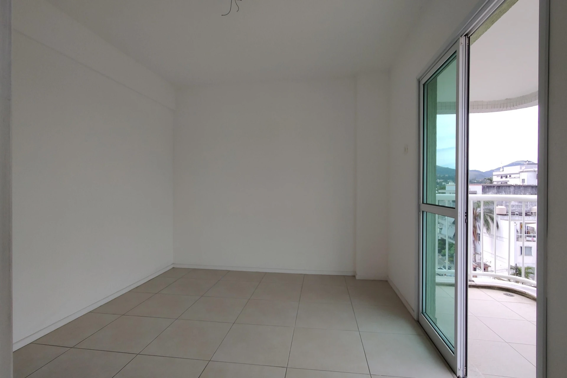 2-bedroom apartment with balcony and 2 bathrooms — photo 26