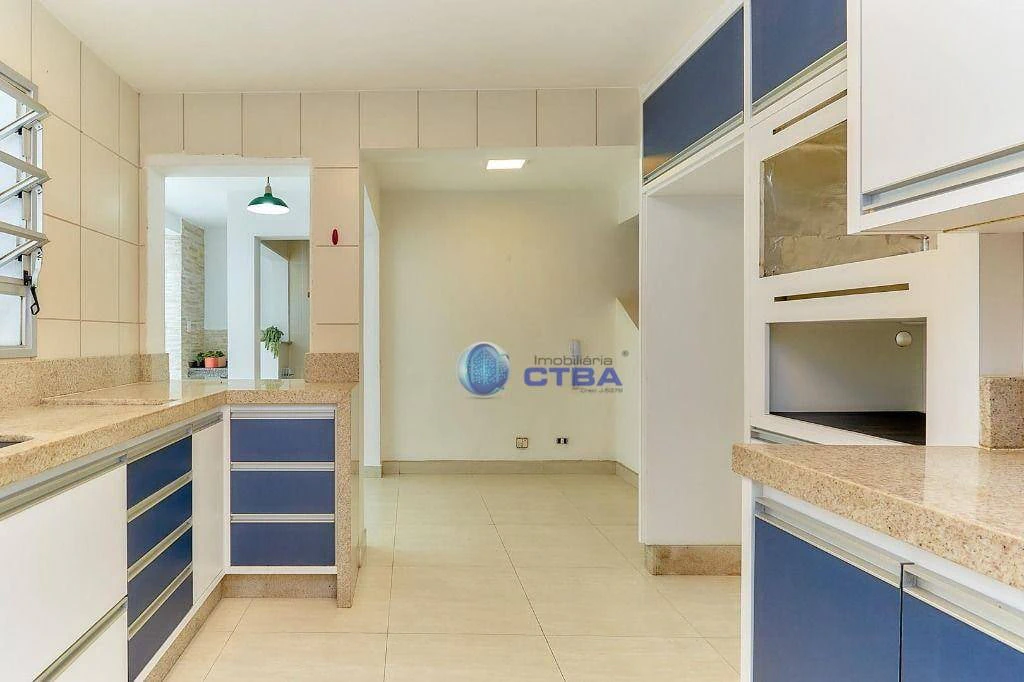 House, 164 m², with wood or laminate floors — photo 24